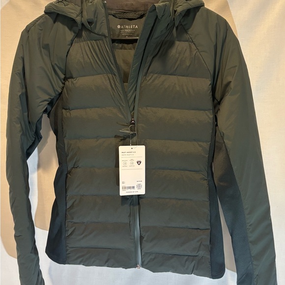 Athleta Jackets & Blazers - Athleta Inlet Jacket 2.0 / Dark Green Puffer Jacket